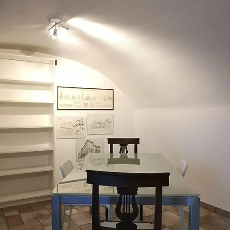 Sun House * אאוסטה